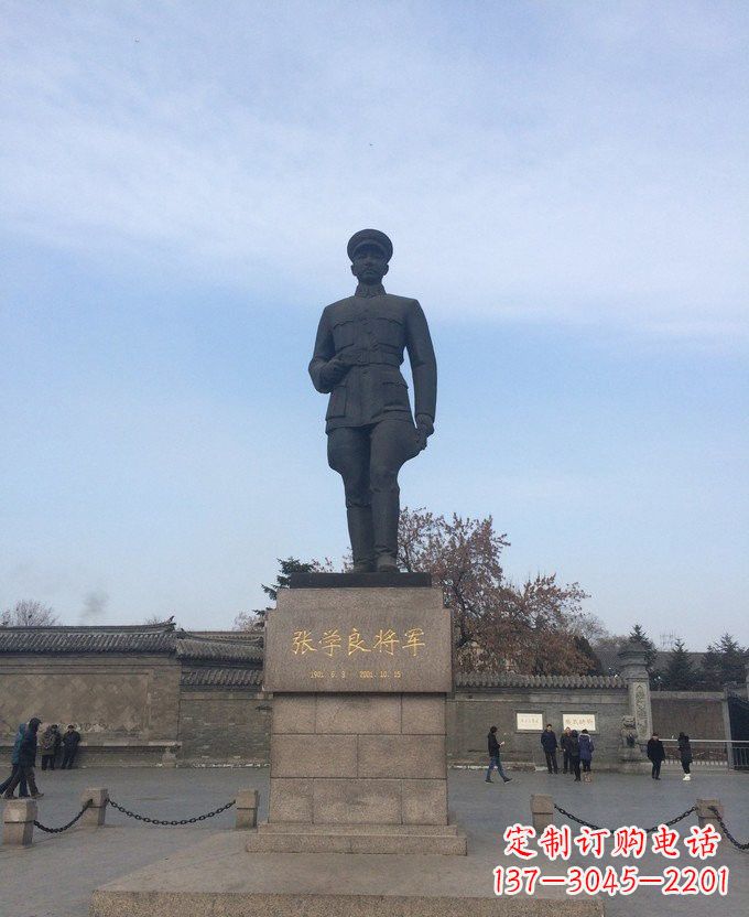 烟台铜雕张学良近代名人雕塑