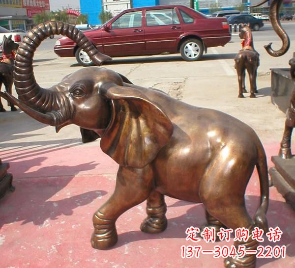 烟台铜雕长鼻大象