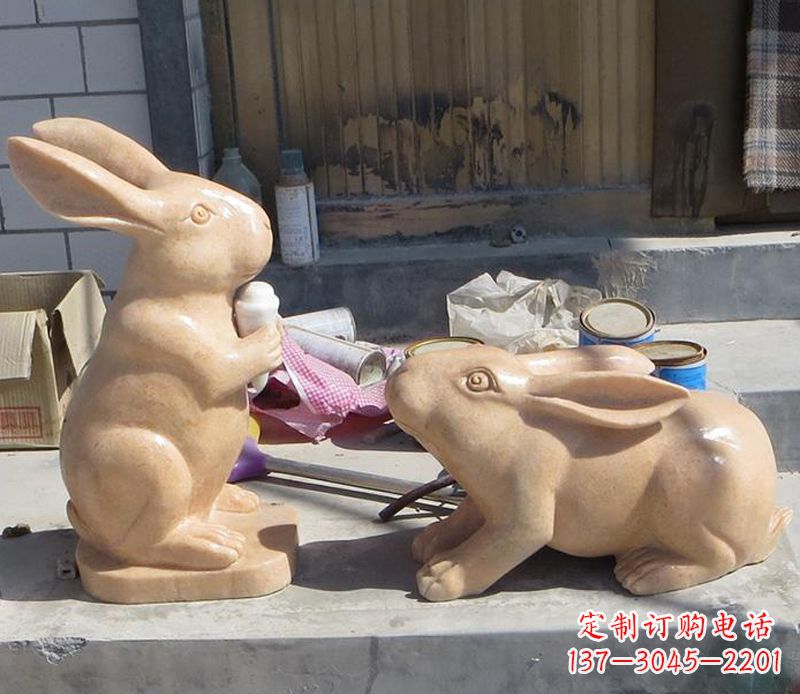 烟台兔子石雕公园动物摆件