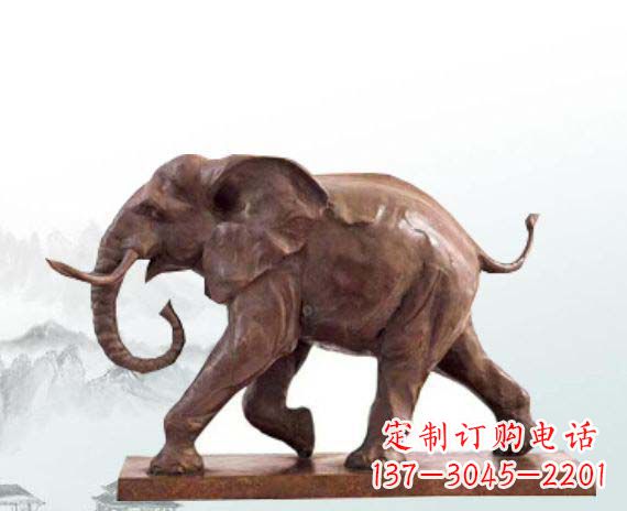 烟台晚霞红大象公园动物石雕