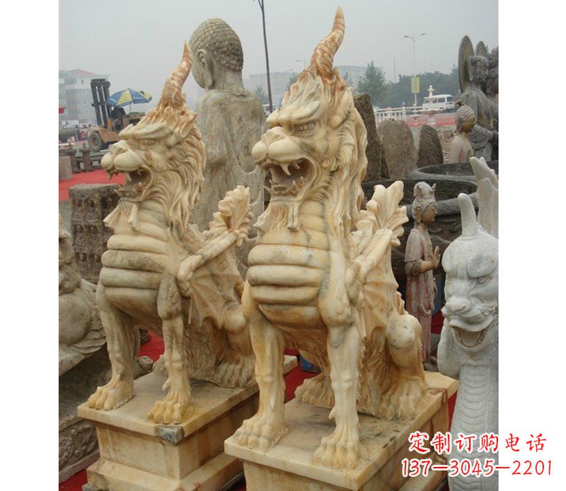 烟台晚霞红独角兽雕塑