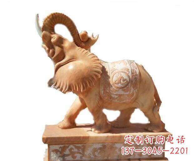 烟台晚霞红吉祥如意象鼻朝天的大象石雕
