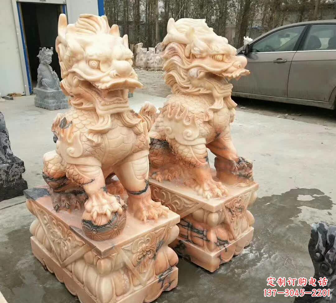烟台晚霞红酒店麒麟门墩