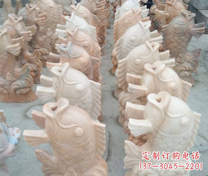 烟台晚霞红喷水鲤鱼公园石雕 (2)