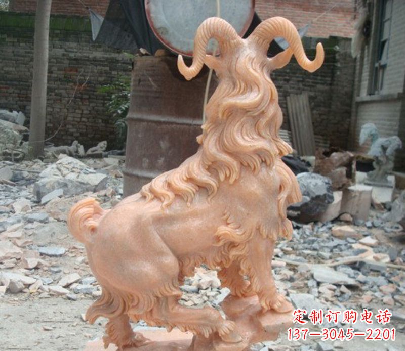 烟台晚霞红山羊石雕