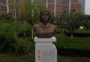 烟台重温激情，缔造经典，南丁格尔铜雕