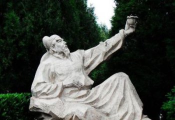 烟台百花齐放的李白雕塑