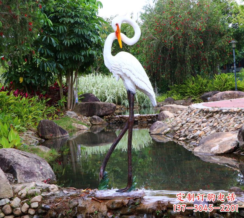 烟台仙鹤雕塑摆件