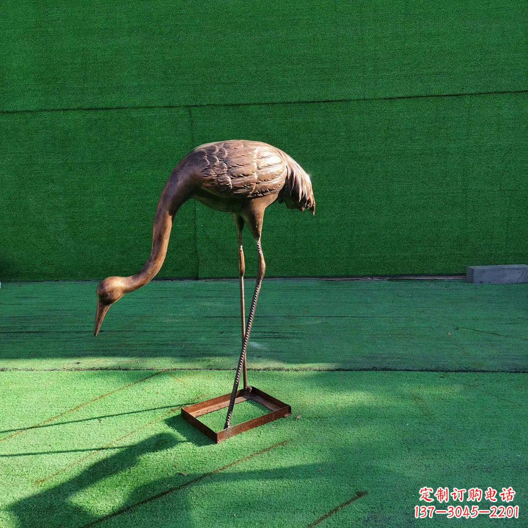 烟台仙鹤拉鼓铜雕塑