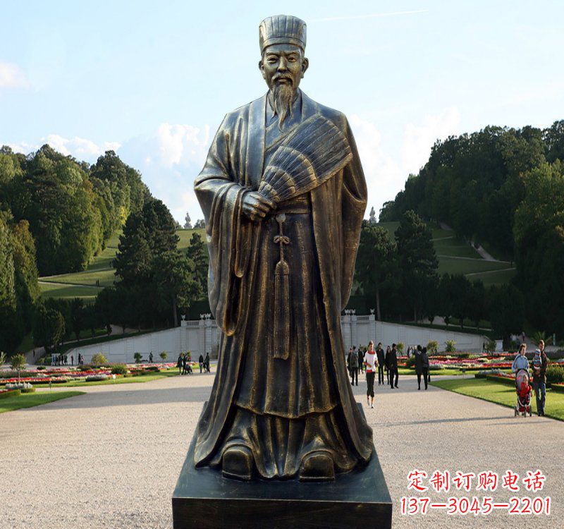 烟台校园古代名人诸葛亮铜雕