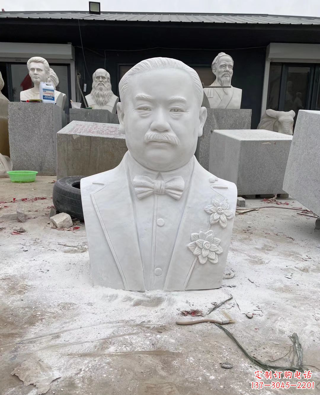 烟台校园名人詹天佑头像石雕