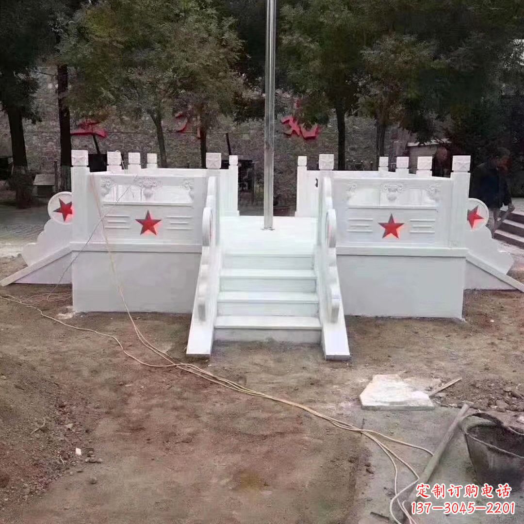 烟台学校校园升国旗台