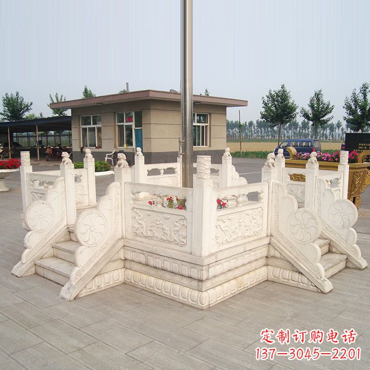 烟台学校校园芝麻白广场升旗台