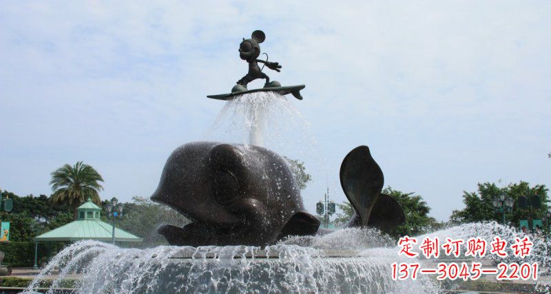 烟台游乐园鲸鱼喷泉和米老鼠景观铜雕
