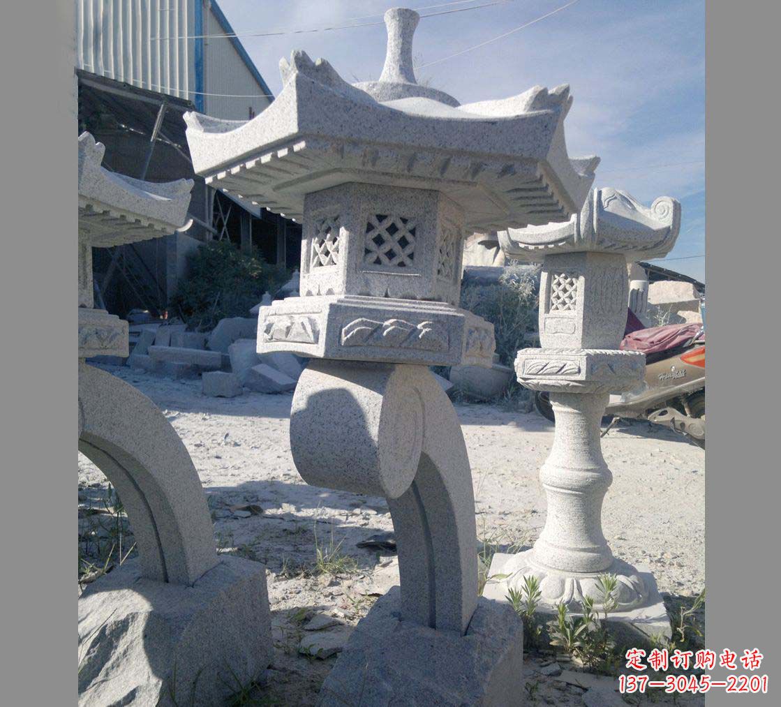烟台园林景观草坪石灯雕塑