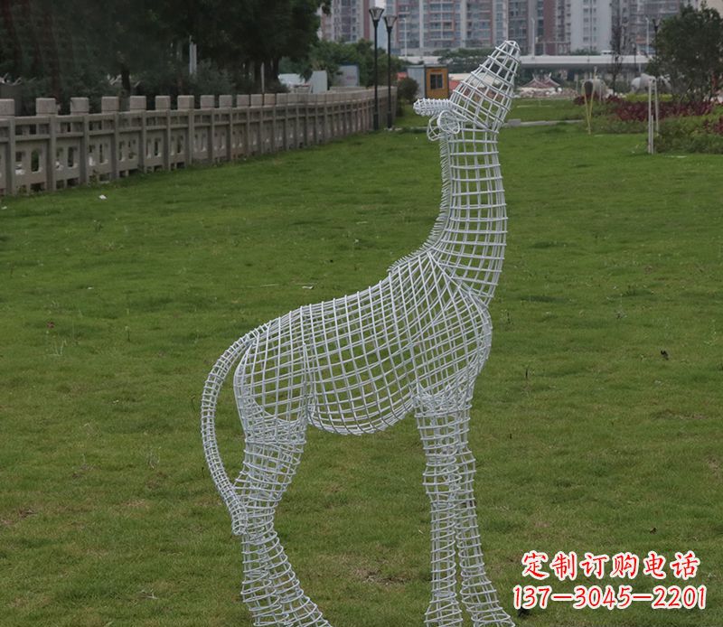 烟台园林镂空仰头麋鹿不锈钢雕塑