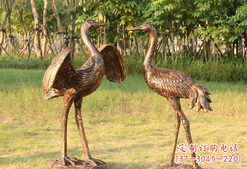 烟台展翅仙鹤铜雕