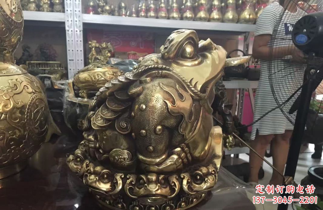 烟台招财金蟾动物铜雕