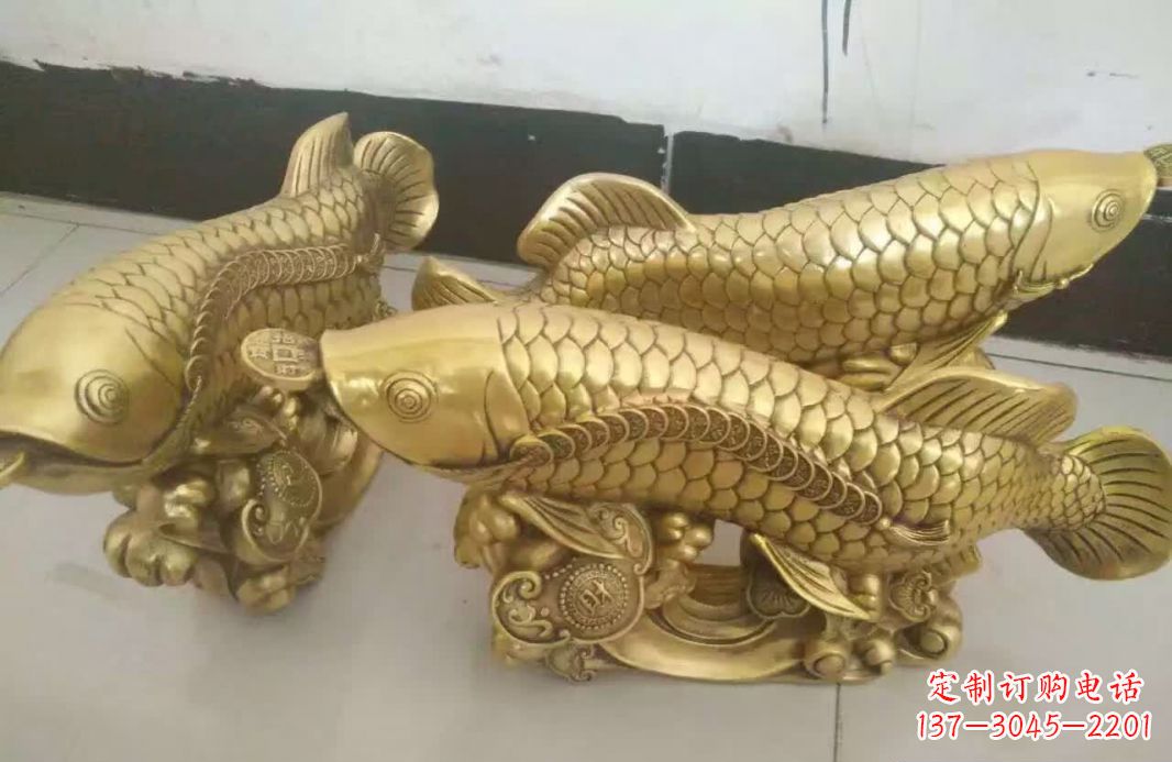 烟台招财金龙鱼雕塑