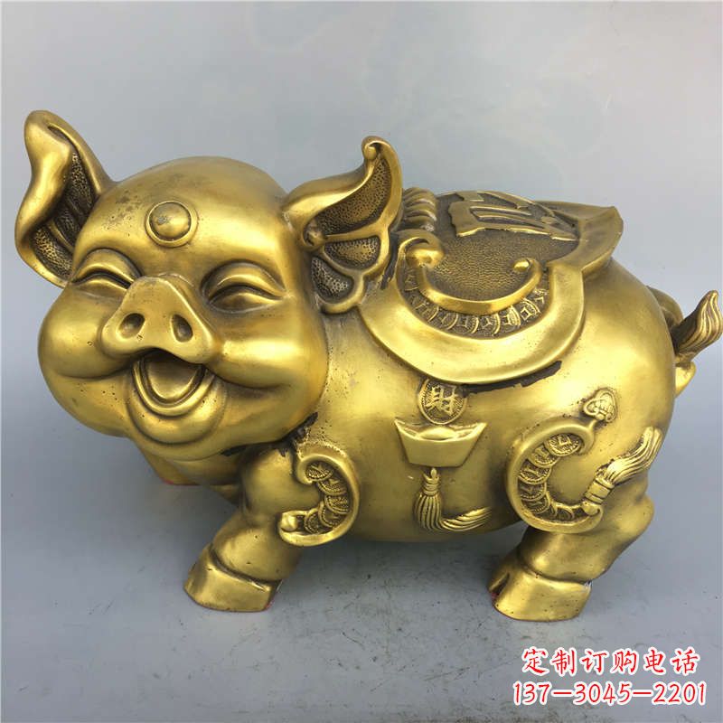 烟台招财卡通猪铜雕-企业商场美陈动物生肖风水雕塑摆件