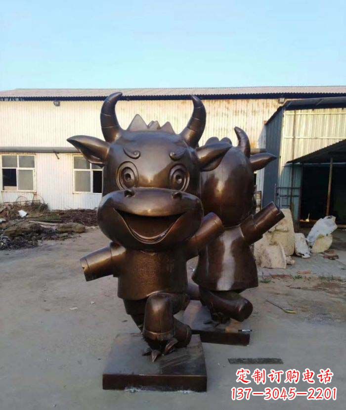 烟台招财牛玻璃钢仿铜动物雕塑