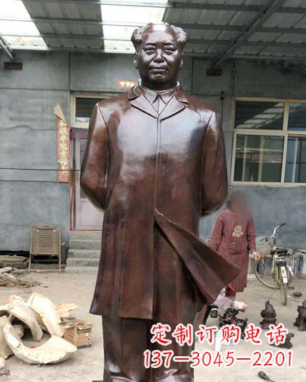 烟台中国伟人毛泽东铜像