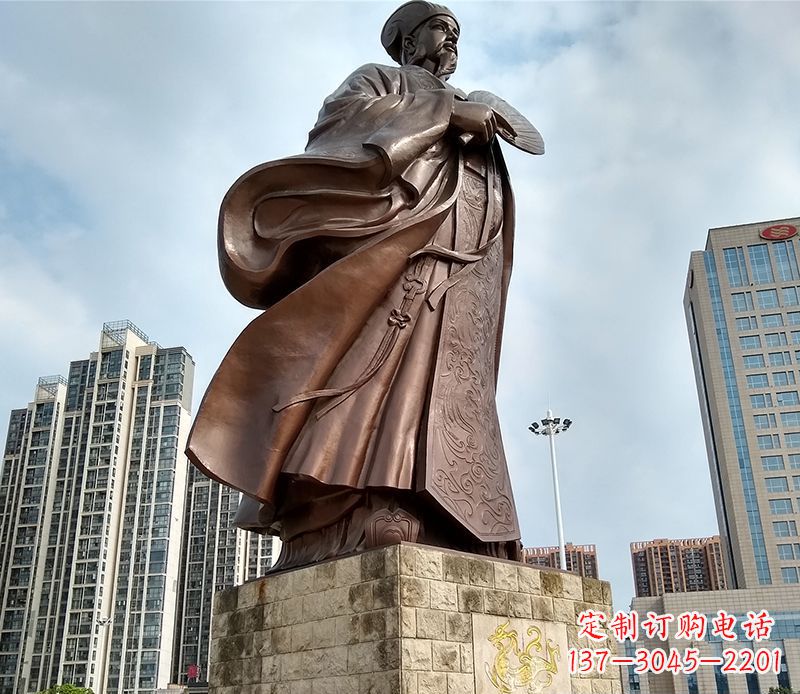 烟台诸葛亮人物铜雕