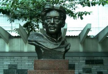 烟台校园名人徐悲鸿头像雕塑
