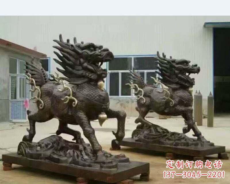 烟台铸铜踏浪麒麟雕塑