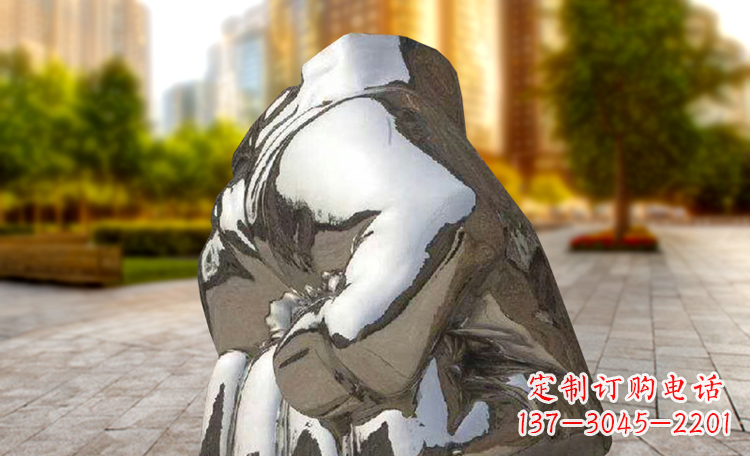 烟台不锈钢拳头广场景观雕塑
